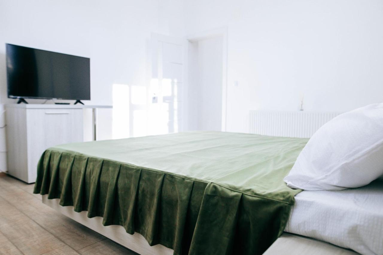Neva Apartments Făgăraş Εξωτερικό φωτογραφία